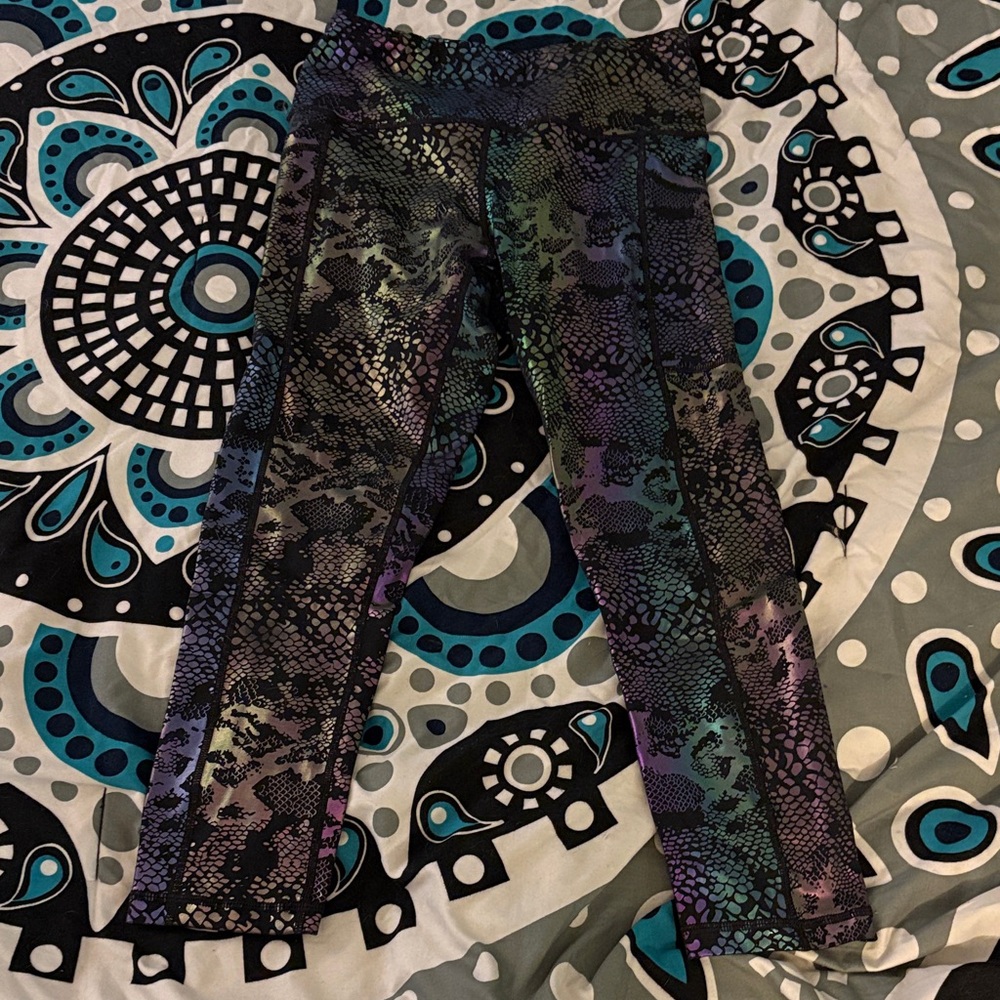 Constantly Varied Gear Glisten Here Capri Leggings